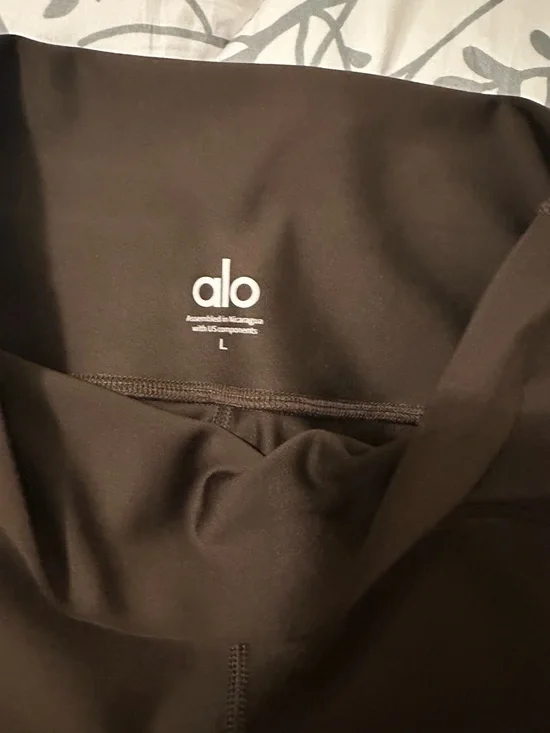 ALO Yoga High-Rise Chocolate Brown Leggings - Picture 2 of 4